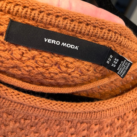 Waffle style sweater - Picture 2 of 2